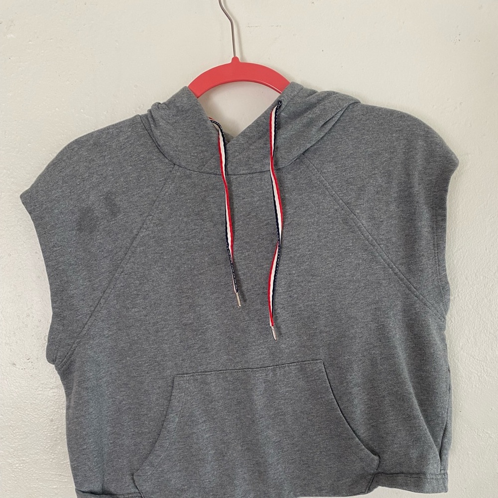 Cropped running hoodie